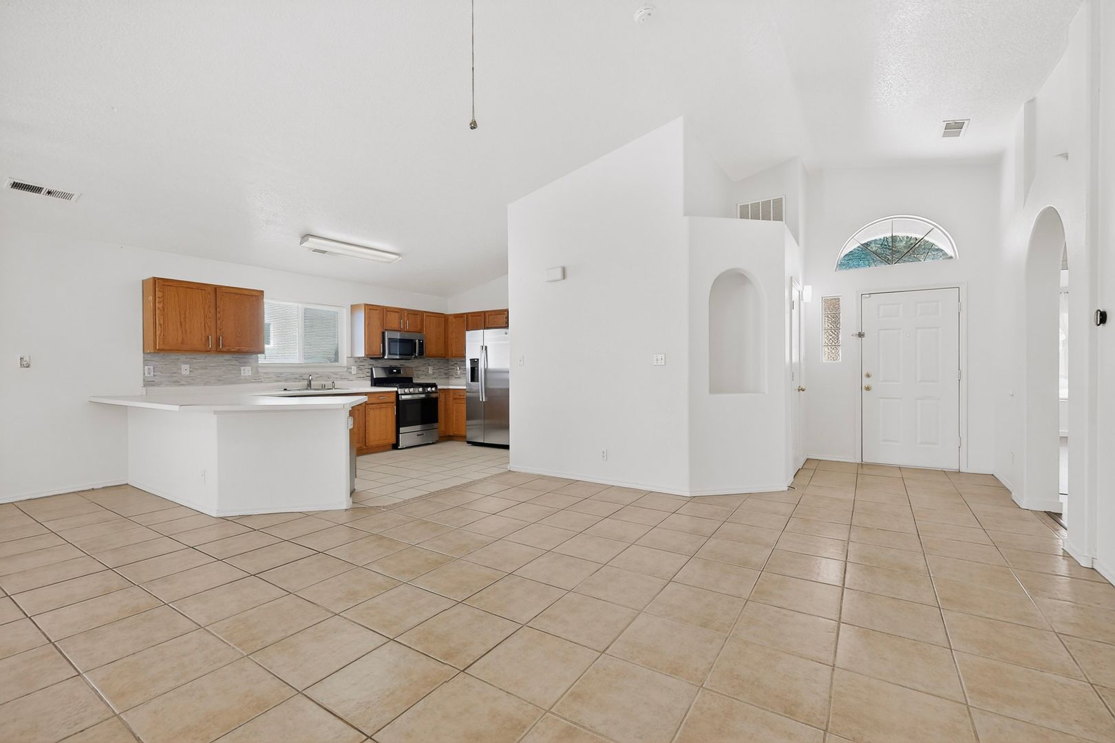 Rio Rancho House: 3019 Glorieta Meadows Dr NE