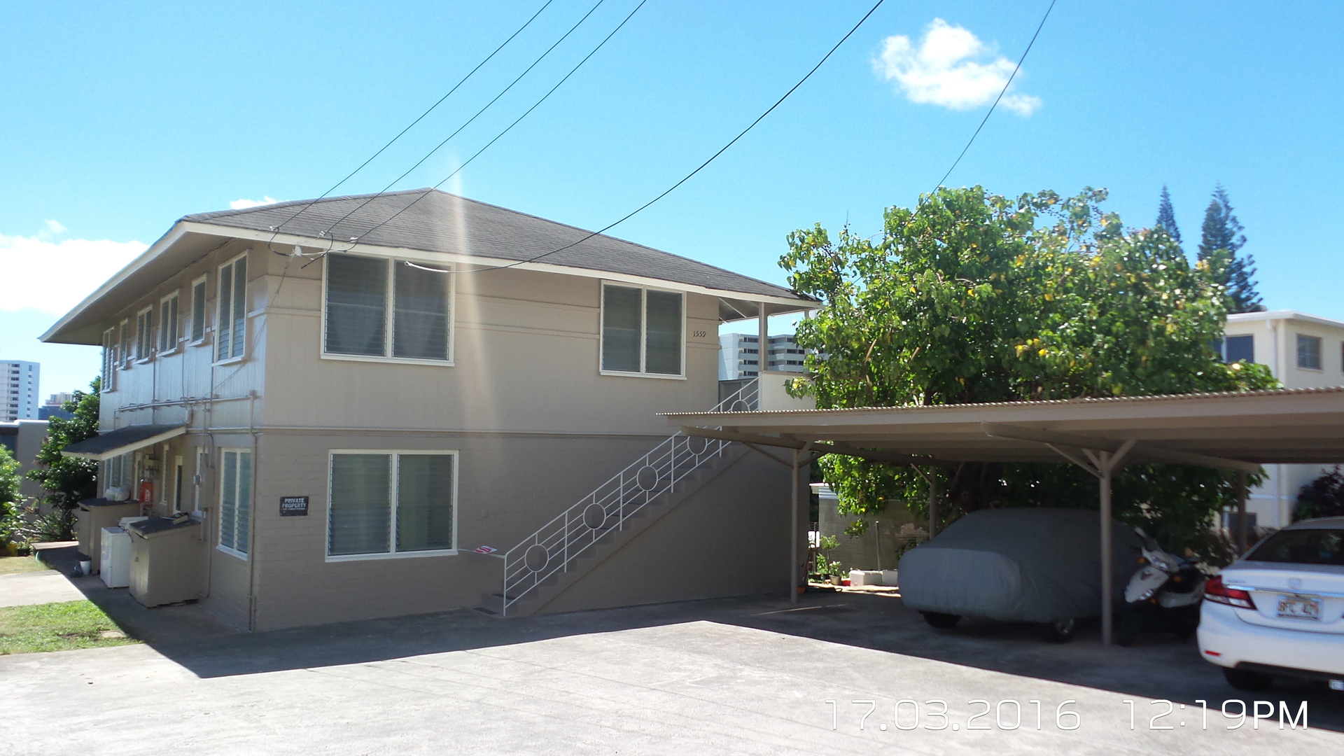 Honolulu Apartment: 1559B Thurston Ave