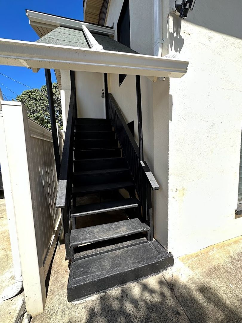 Honolulu Apartment: 1035 Wong Lane