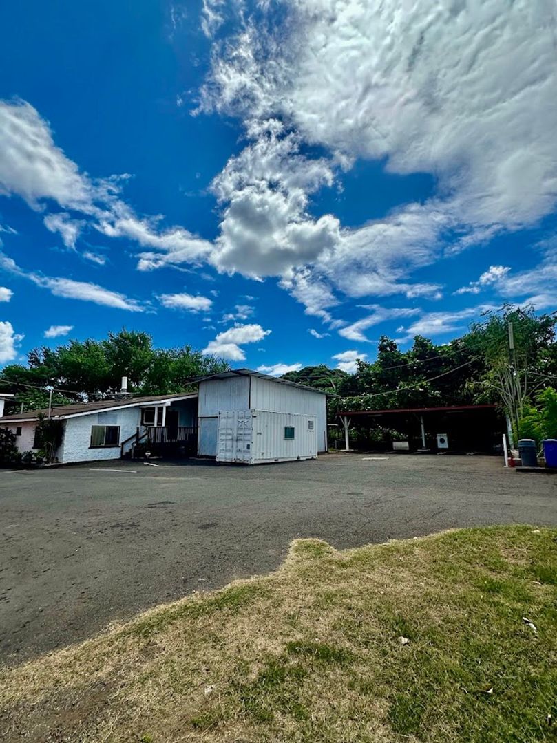 Ewa Beach Apartment: 91-2126 Fort Weaver Road #G