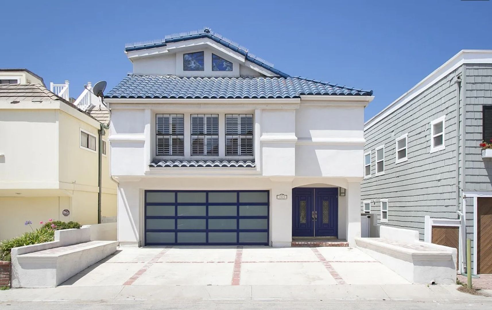 Oxnard House: 4025 Ocean Drive