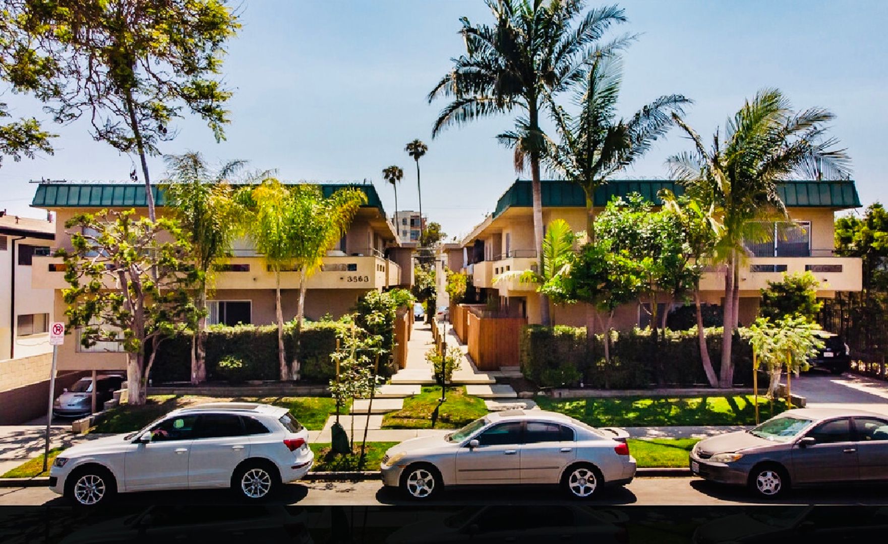 Los Angeles Apartment: 3563 Jasmine Avenue