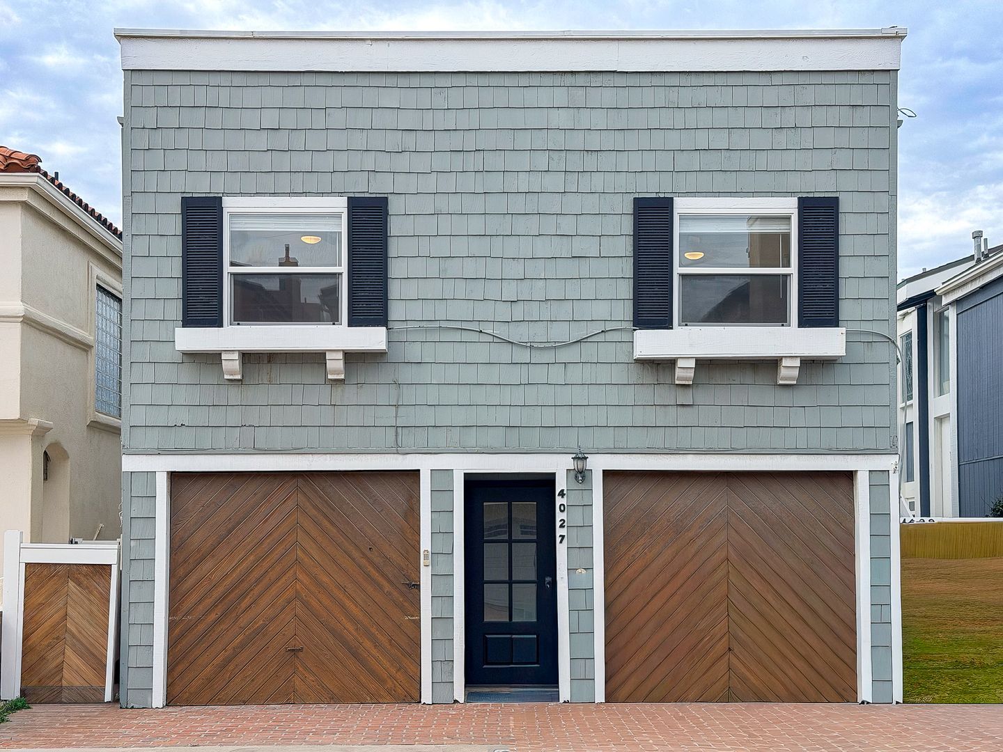 Oxnard Apartment: 4027-4029 Ocean Drive