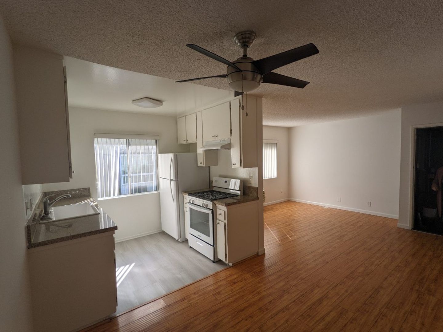 Los Angeles Apartment: 1539 N. Bronson Ave.