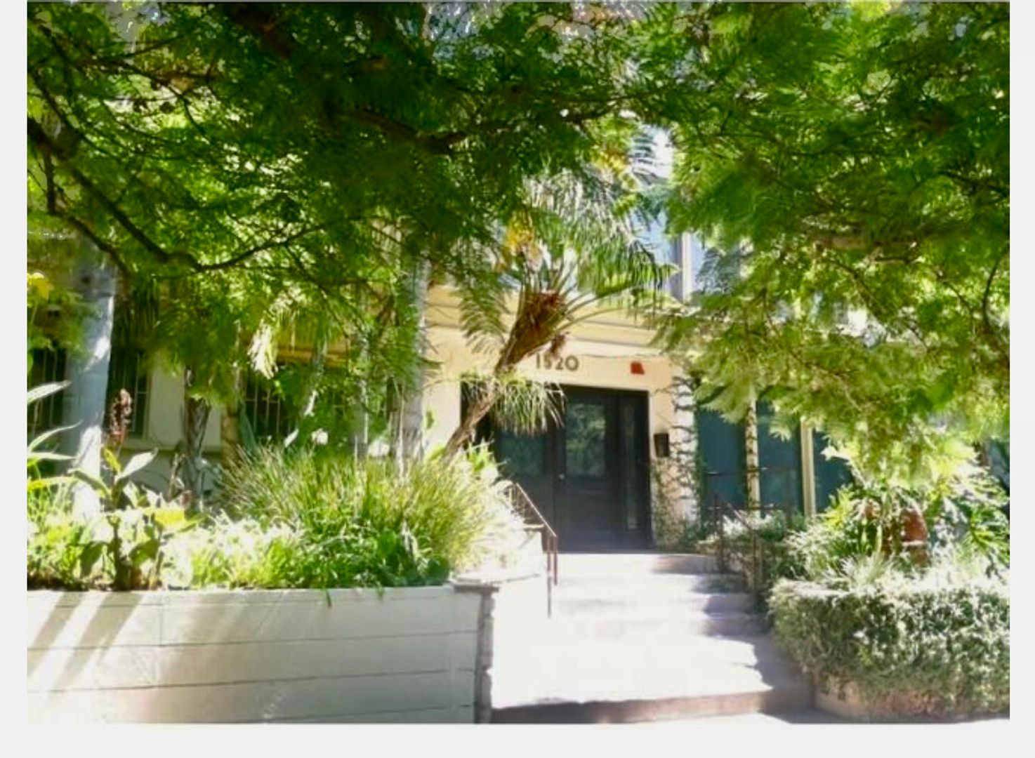 Los Angeles Apartment: 1520 N. Hayworth Ave.