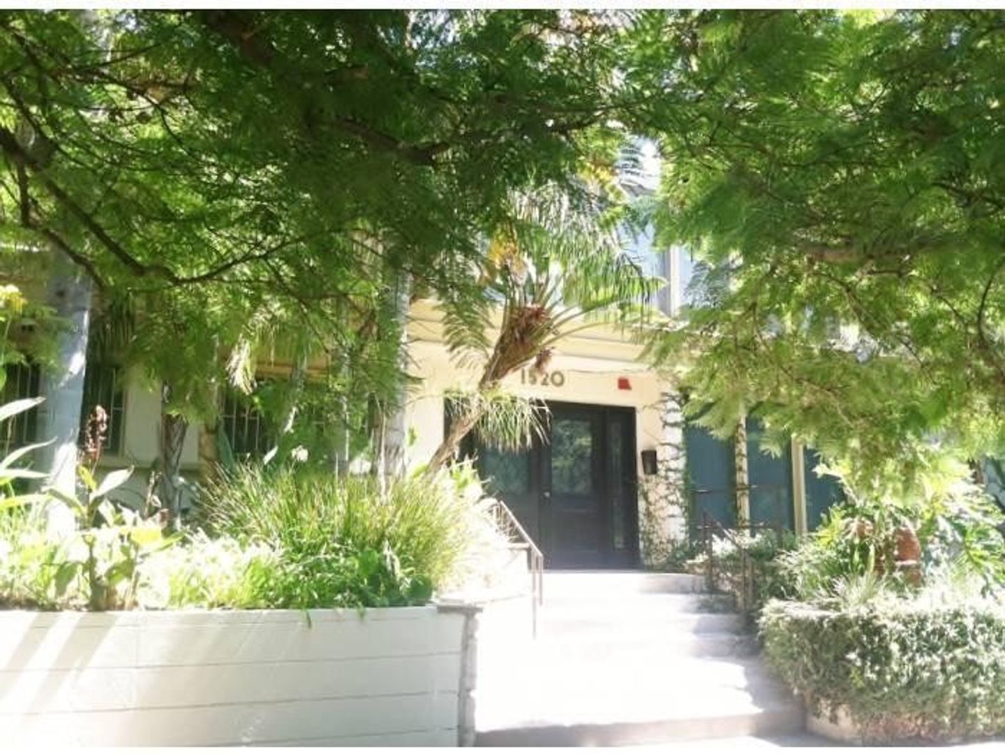 Los Angeles Apartment: 1520 N. Hayworth Ave.