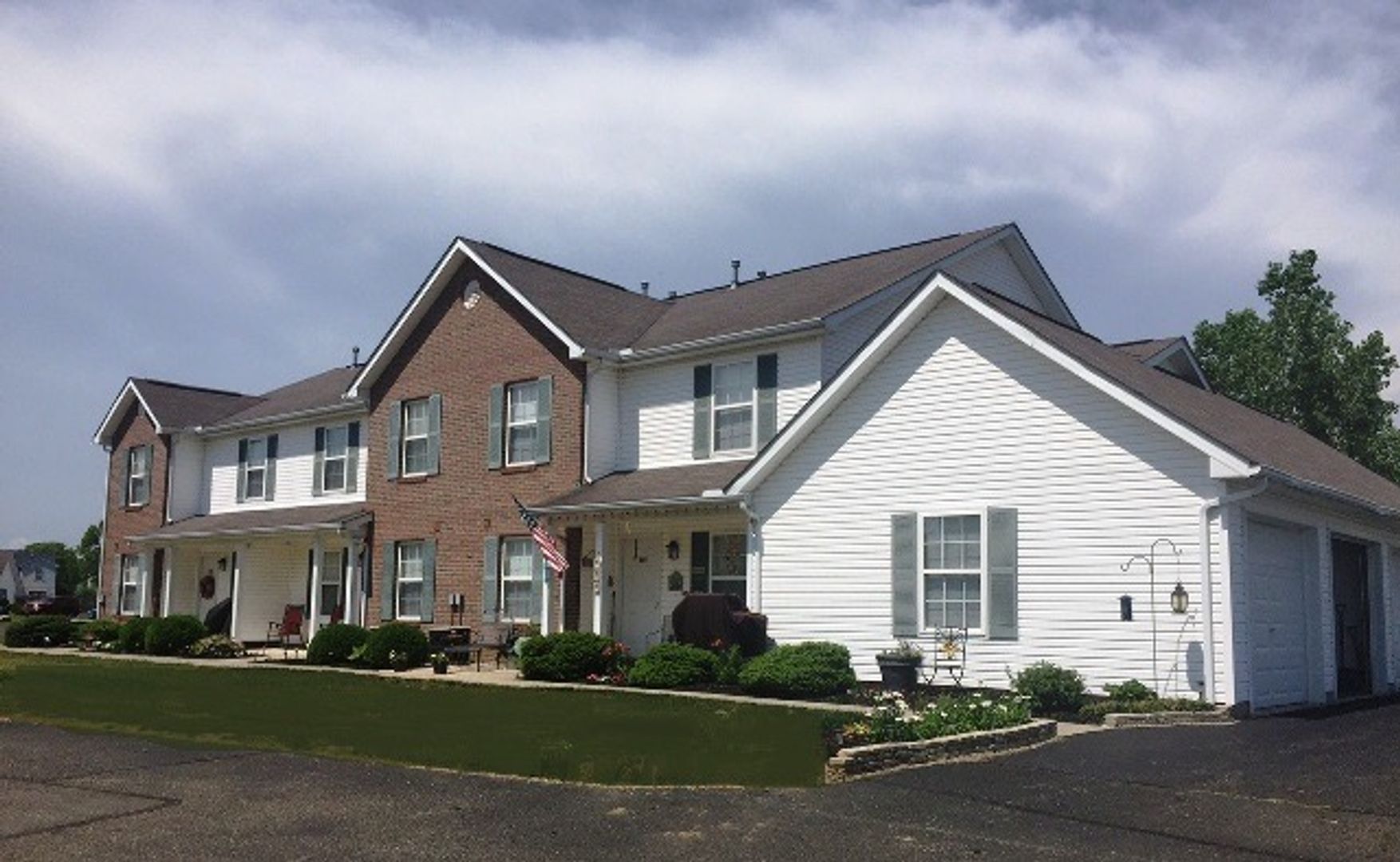 Newark Apartment: Abbey Road-Northern Songs Lane