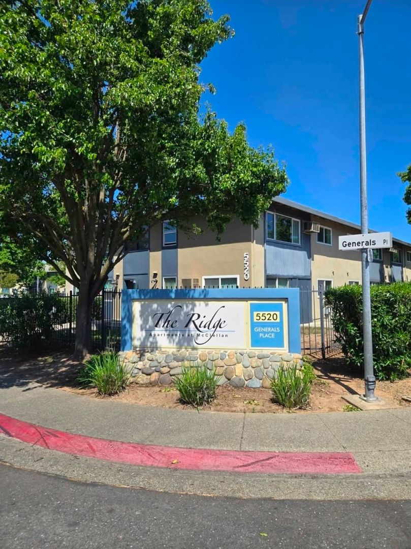 North Highlands Apartment: 5520 Generals Place