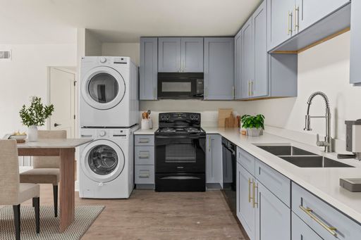 Save up to $500 off Move In Costs with your EXCELLENT CREDIT! *Restrictions apply – photo 1