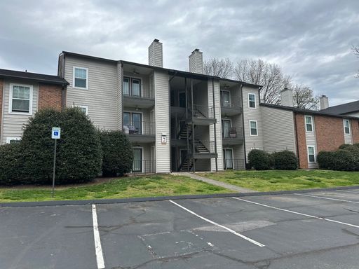 7118 E Arbor Trace Lane, Knoxville, TN 37909