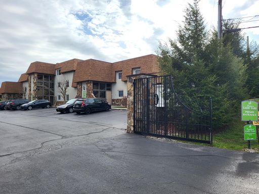 Highland Courtyard Loop, Crossville, TN 38555