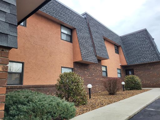 Spacious 3-Bedroom Living at Birchwood Apartments