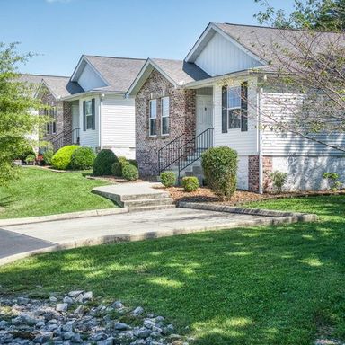 254 Charleston Lane, Crossville, TN 38555