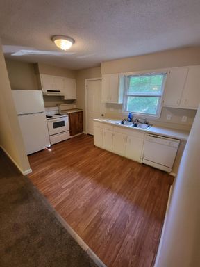 Halstead Drive, Crossville, TN 38555