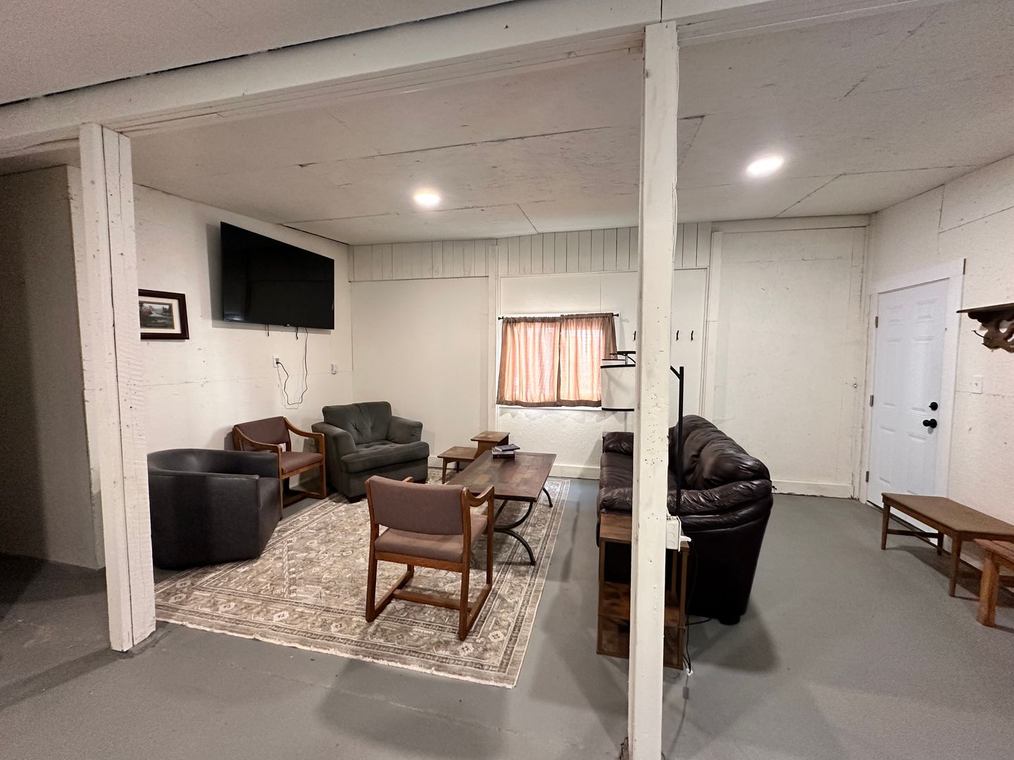 Sagle Apartment: 470700 US 95 - Bunk House