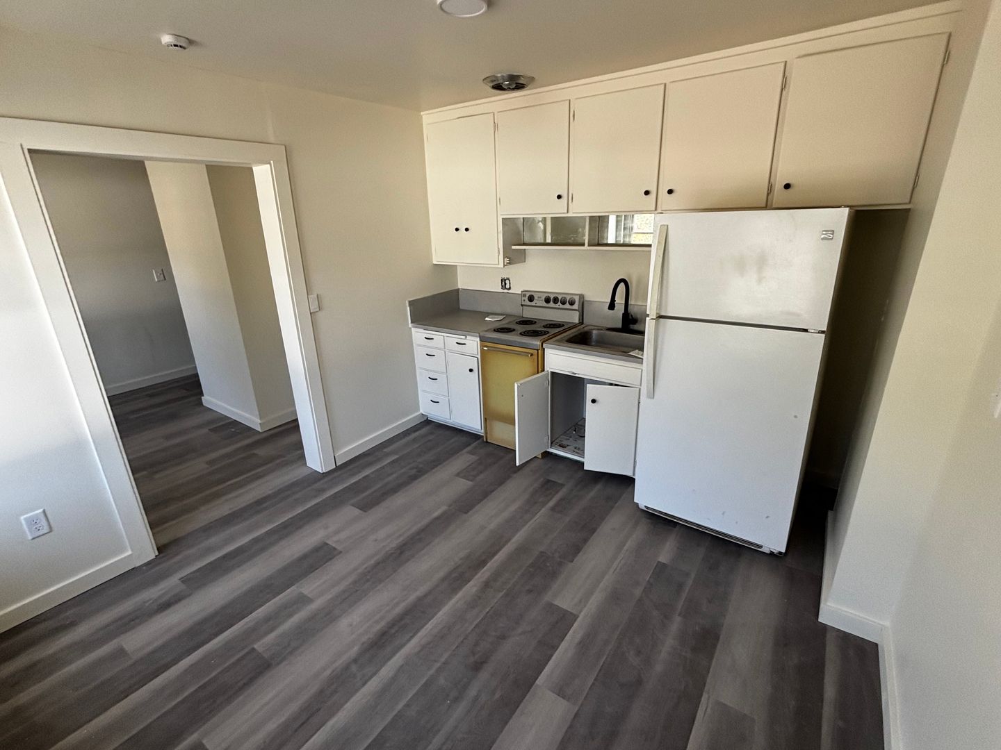 Troy Apartment: 525 South Main Street