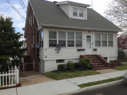 53-2 Hart St.