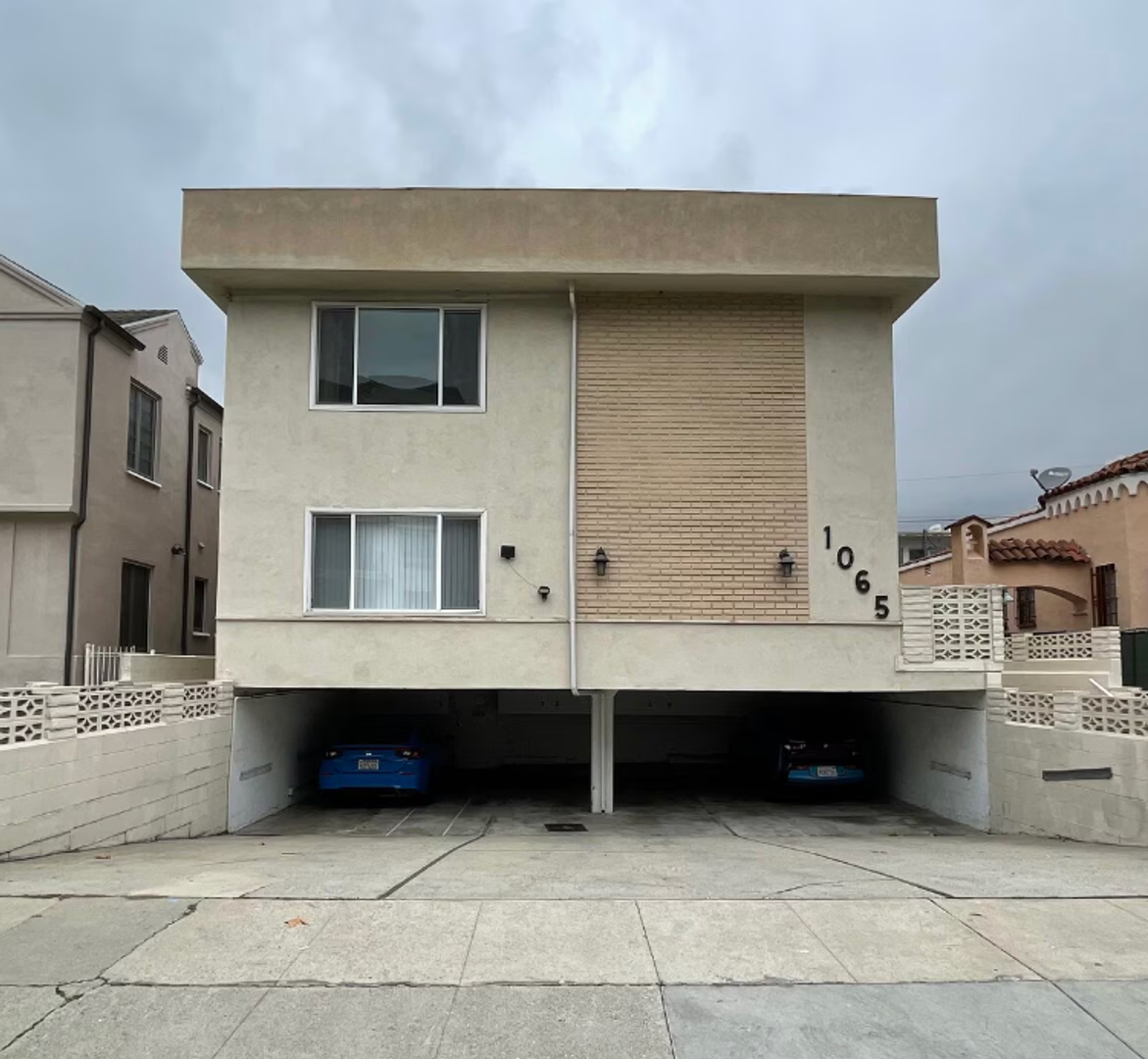 Los Angeles Apartment: 1065 S. Holt Avenue