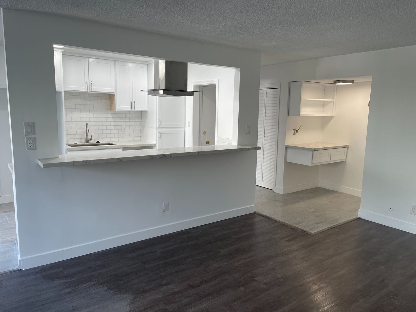 Los Angeles Apartment: 825 S. Bedford St.