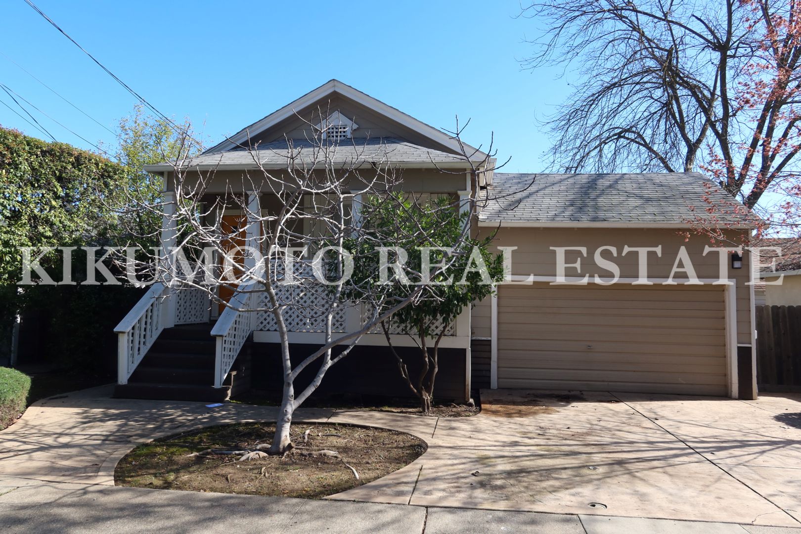 Sacramento House: 1127 Rodeo Way