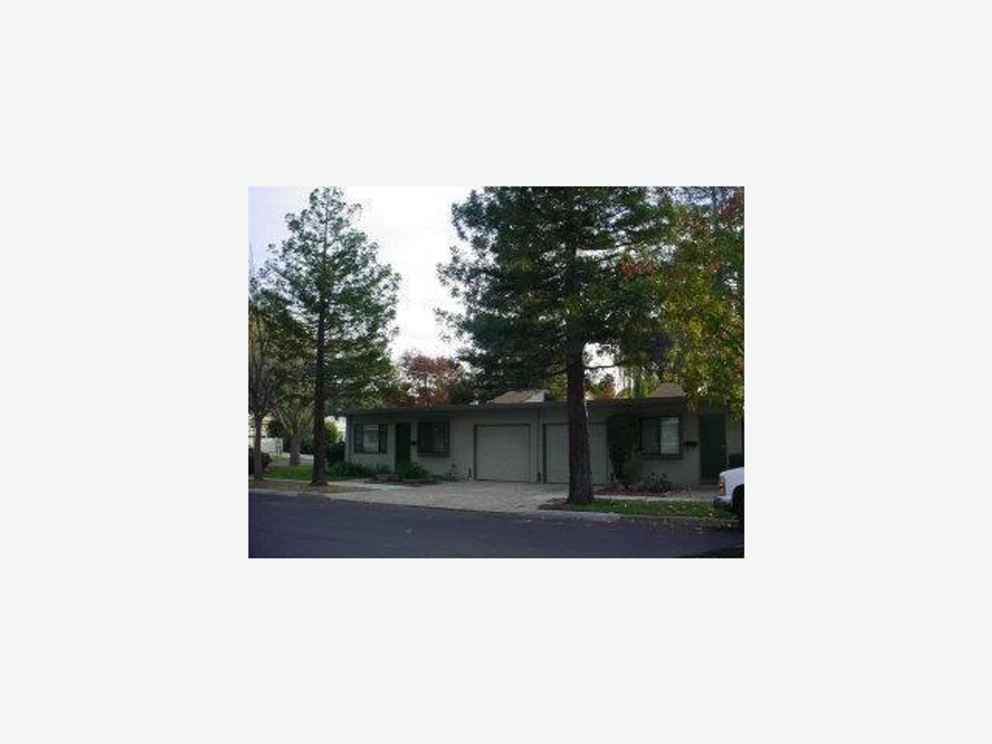 Redwood City Apartment: 1344-1348 Junipero Ave