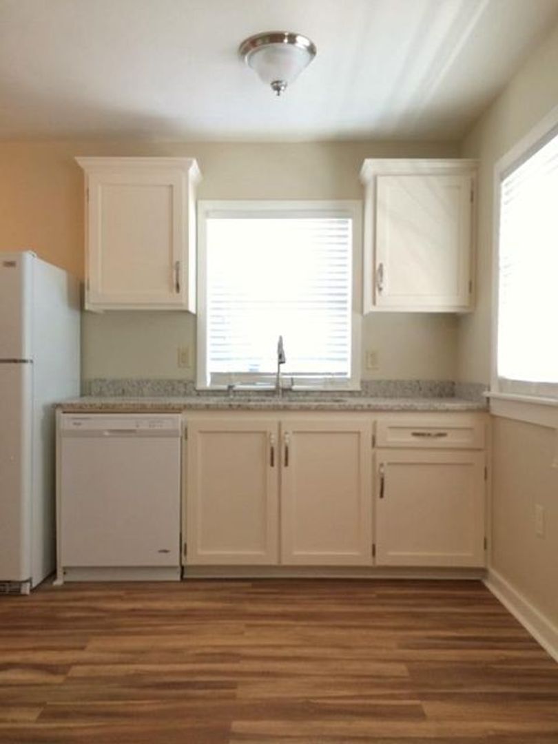 Charleston Apartment: 45 Aiken Street