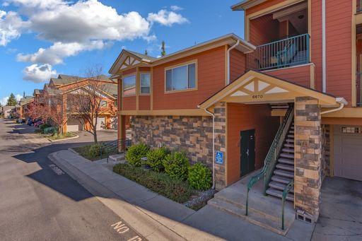 Pheasant Run Condo- 3rd floor 3 bed 2 bath – photo 1