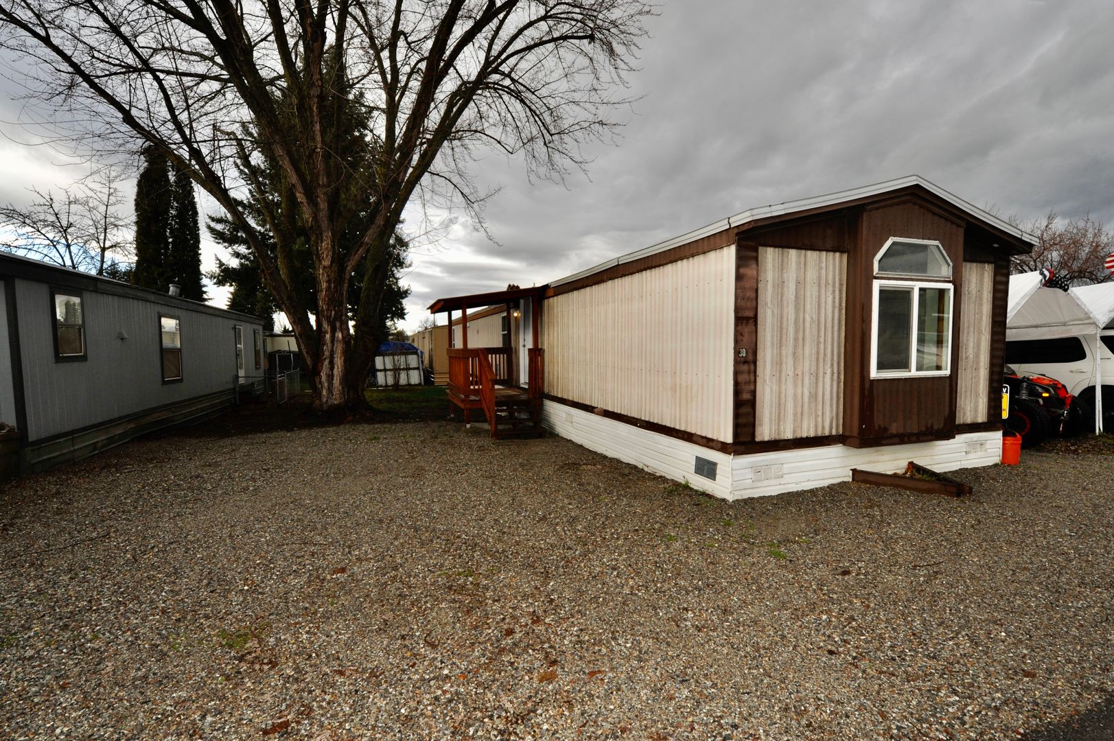 Post Falls Apartment: 1952 East 12th Ave