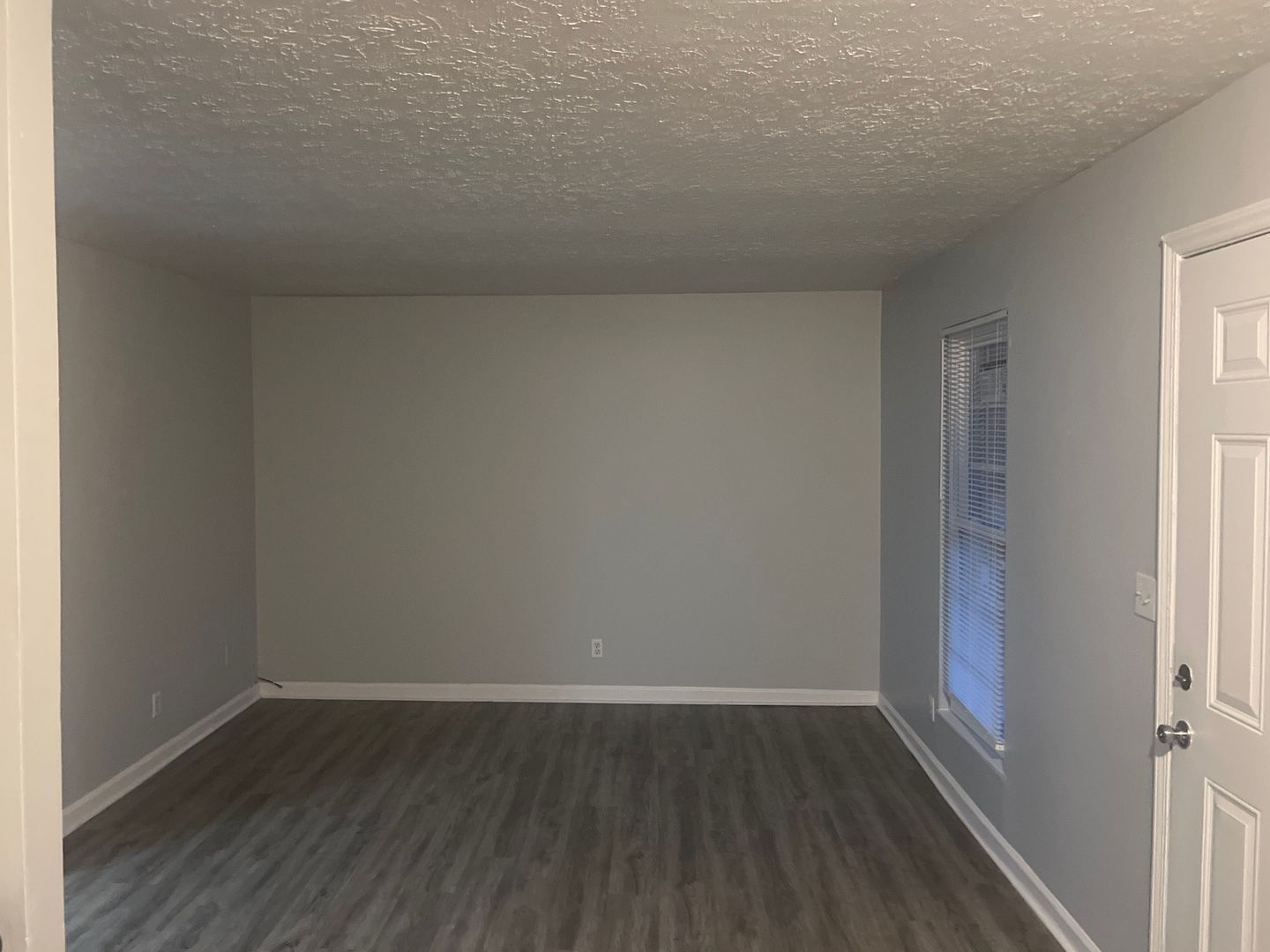 Radcliff Apartment: 603 Cheyenne Road