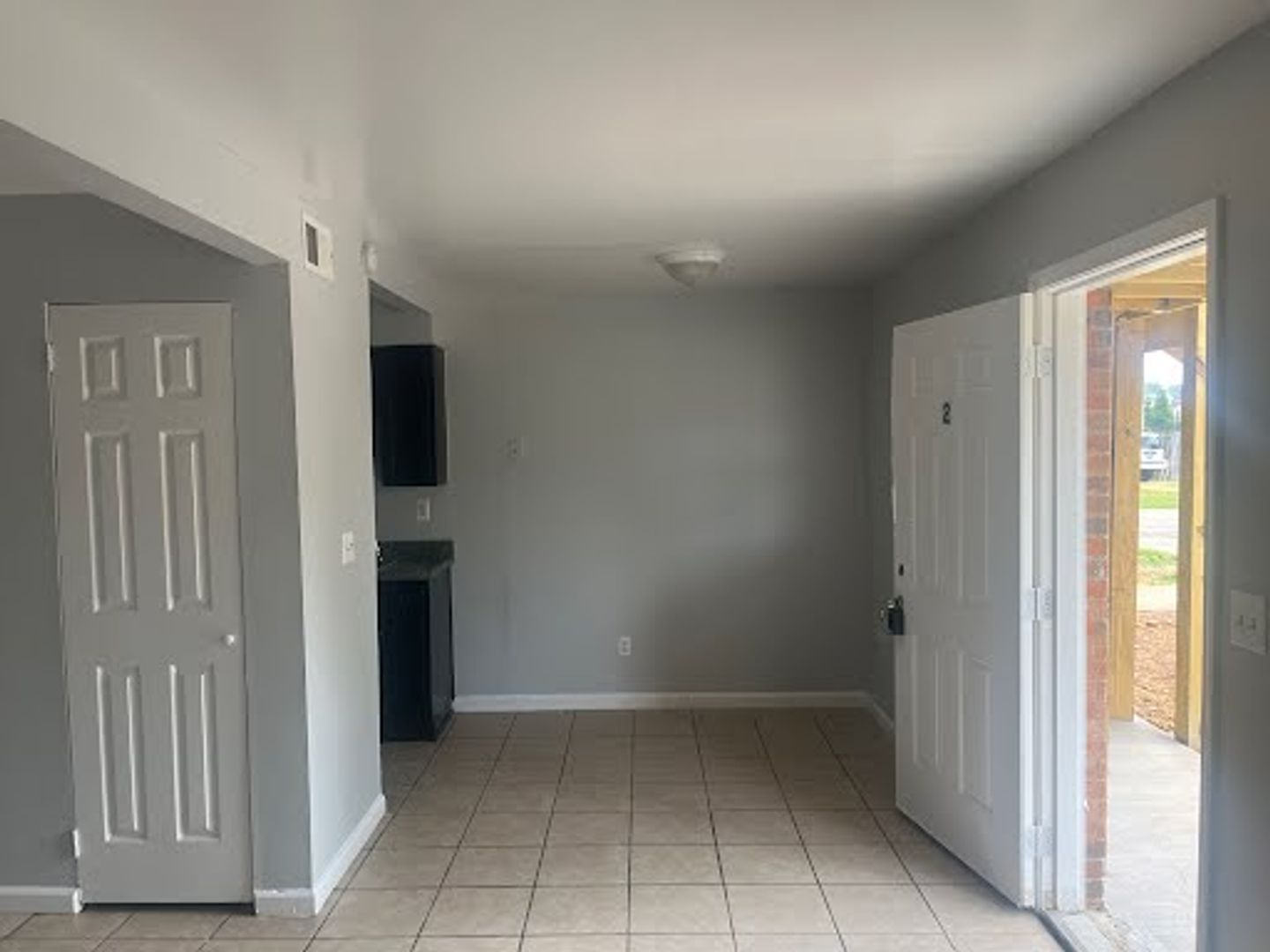 Radcliff Apartment: 306 Elmwood Drive