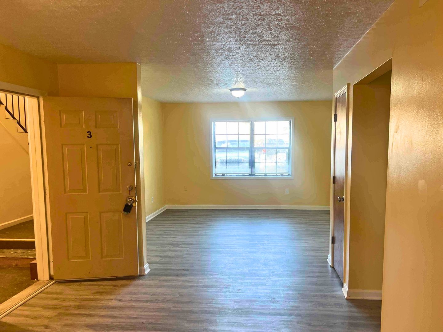 Radcliff Apartment: 102 Virgil Court
