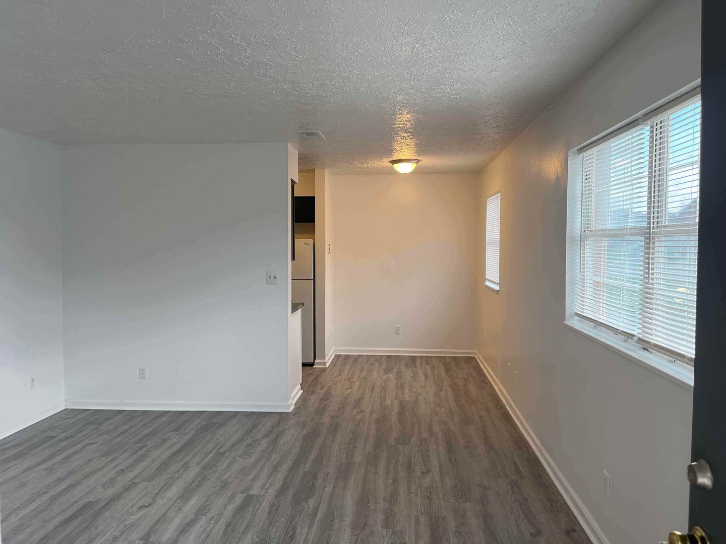 Radcliff Apartment: 601 Cheyenne Road