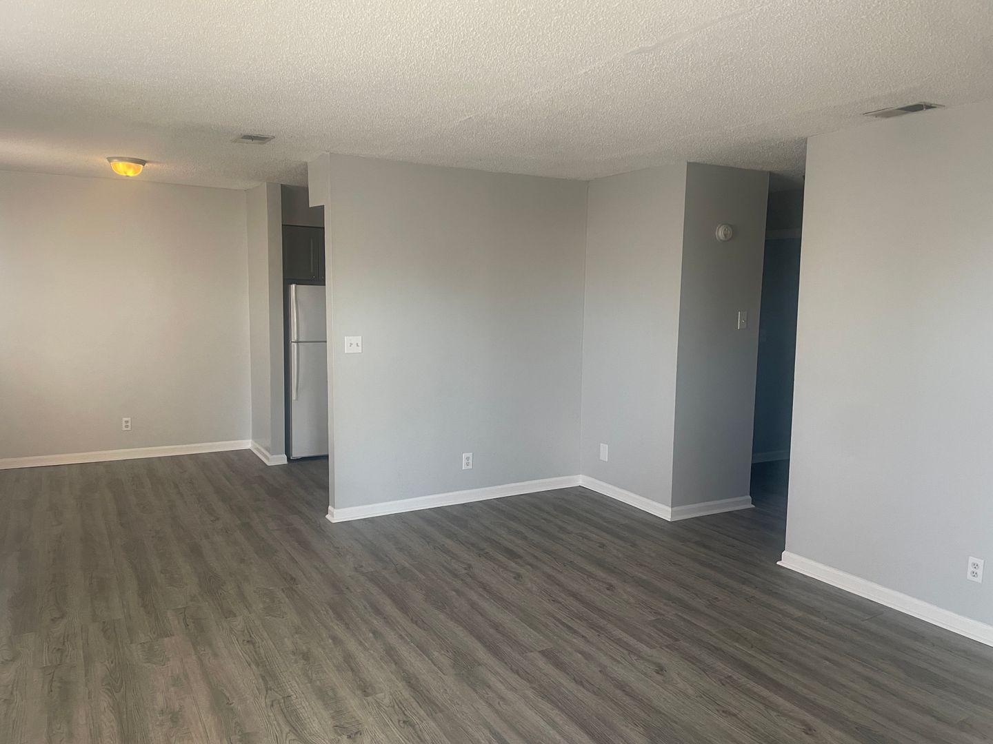 Radcliff Apartment: 601 Cheyenne Road