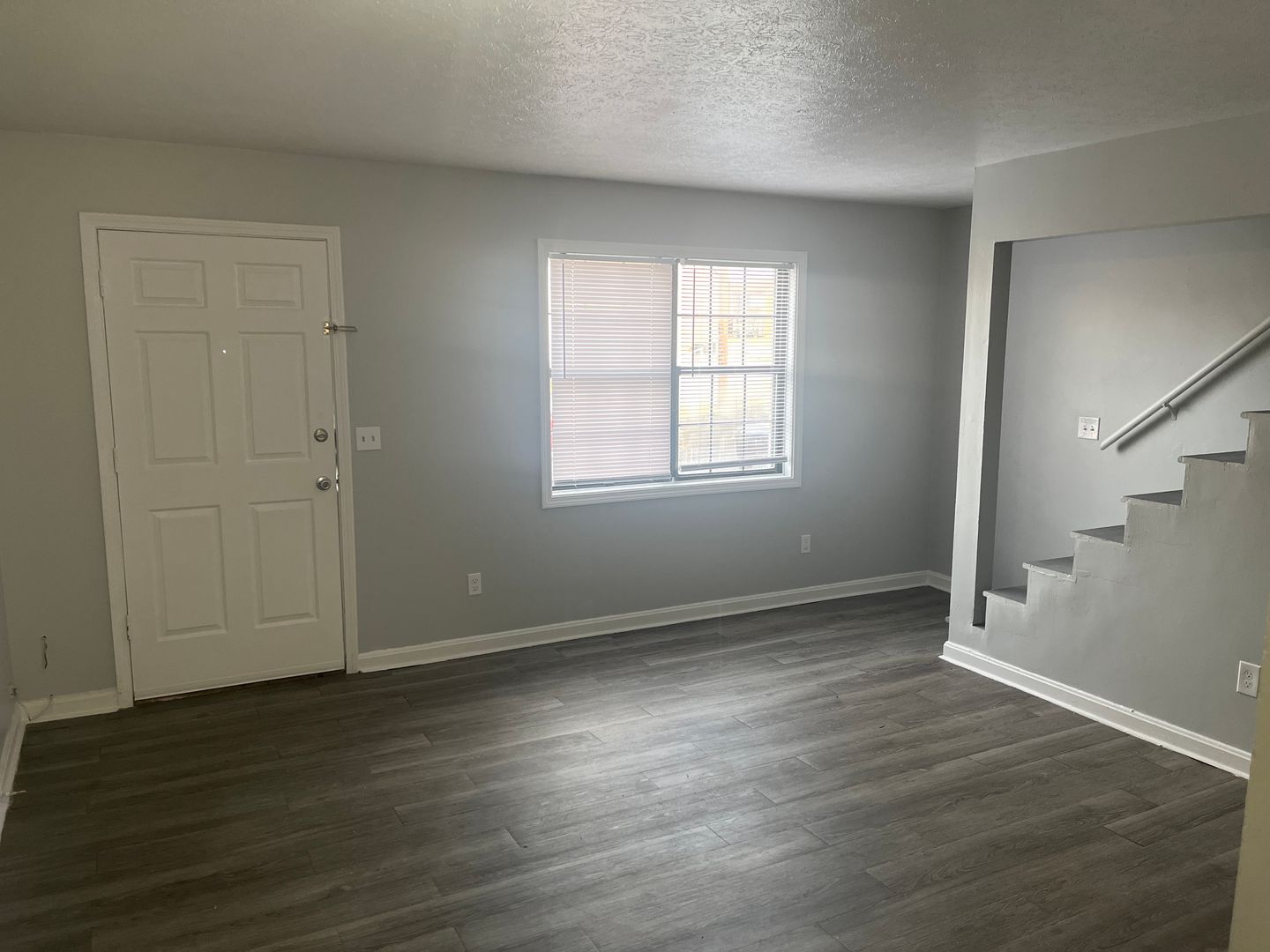 Elizabethtown Apartment: 204 Michelle Ave