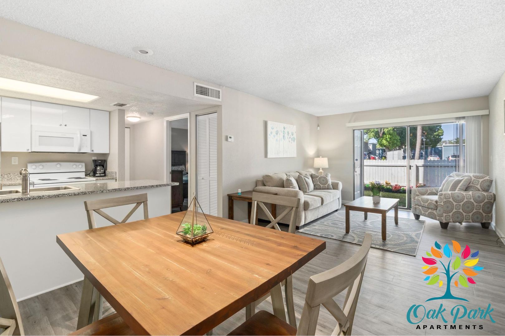 Bradenton Apartment: 2019 5th Street West