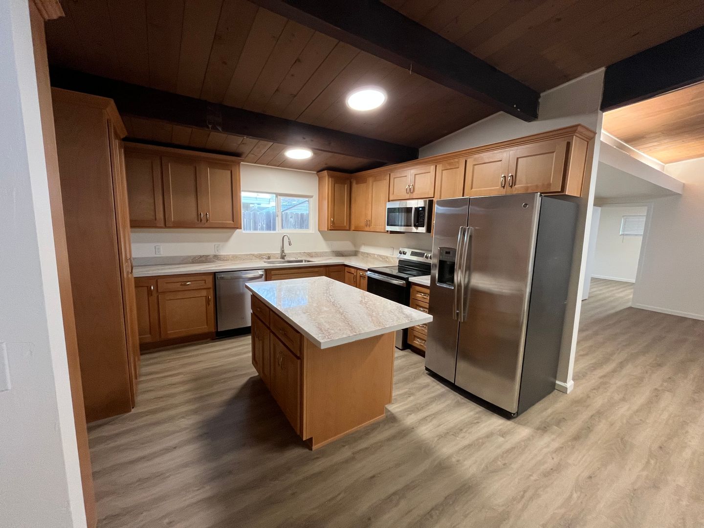 Davis House: 908 Oak