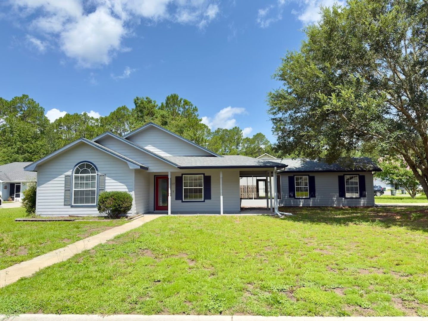 Kingsland House: 115 Lake Wisteria Court