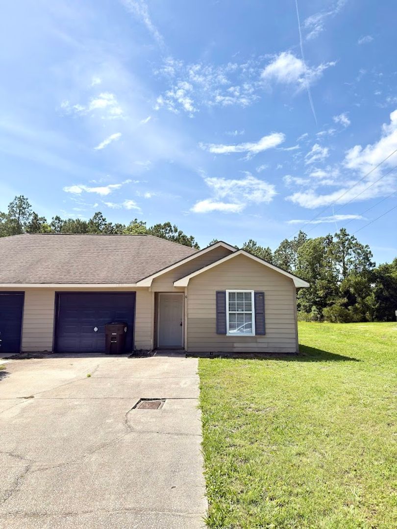 Saint Marys House: 6 Sapalo Drive