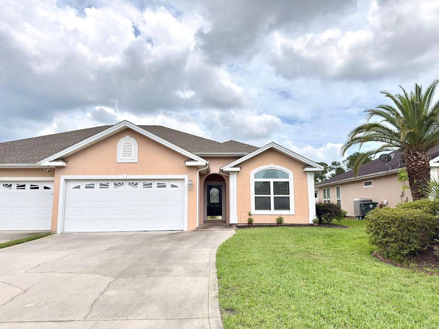 Kingsland House: 167 Austin Ryan Drive