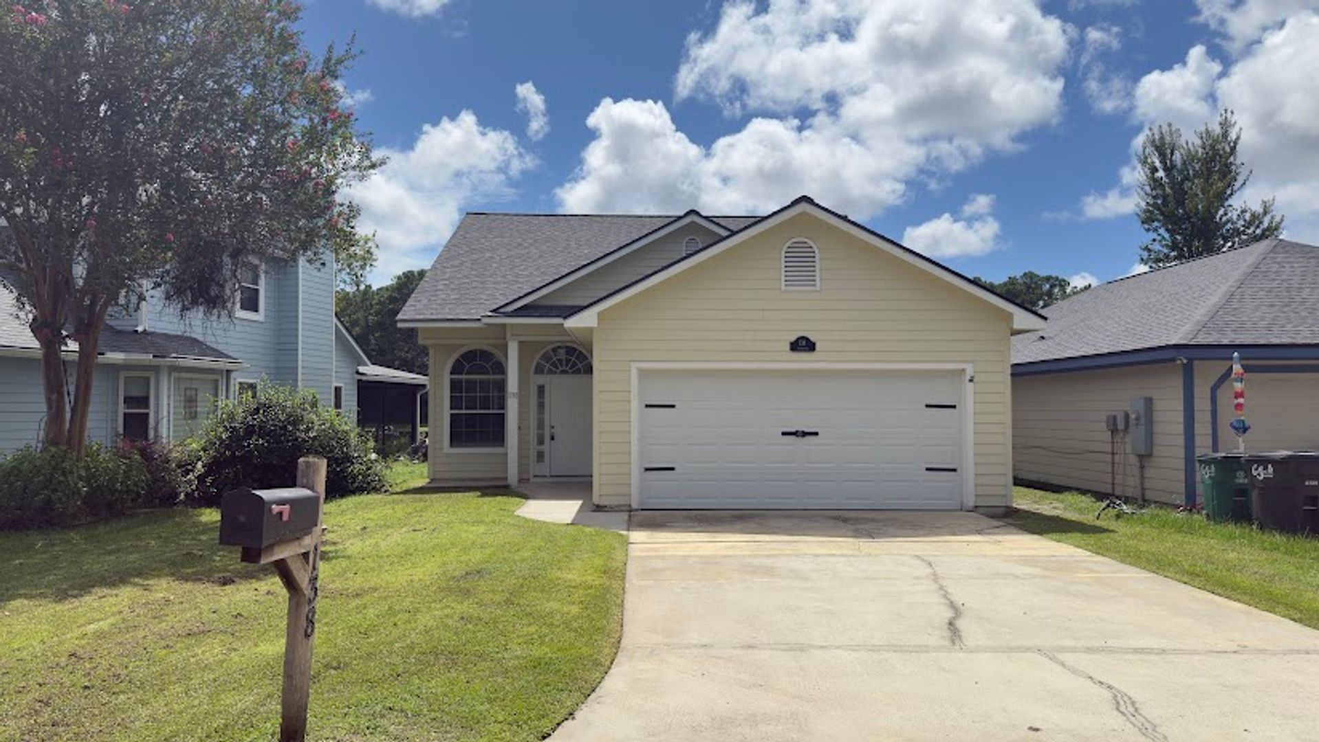 Saint Marys House: 138 Hamilton Drive