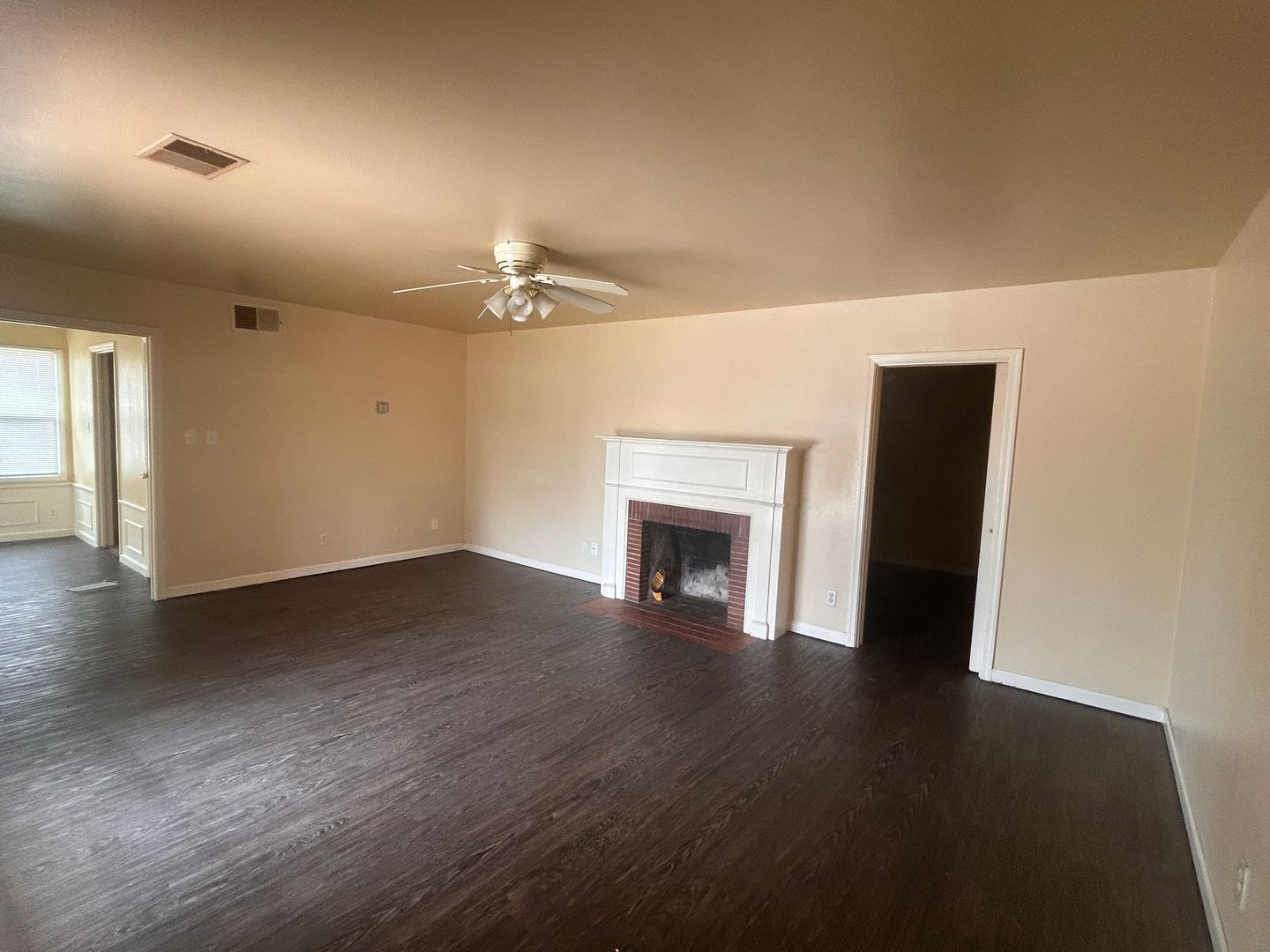 Hanford House: 1920 N 11th Ave