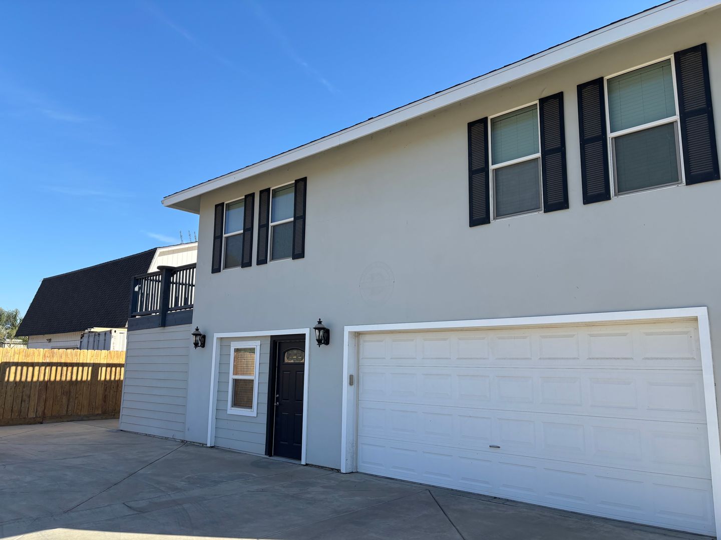 Hanford Apartment: 13883 Hackett Street Unit A