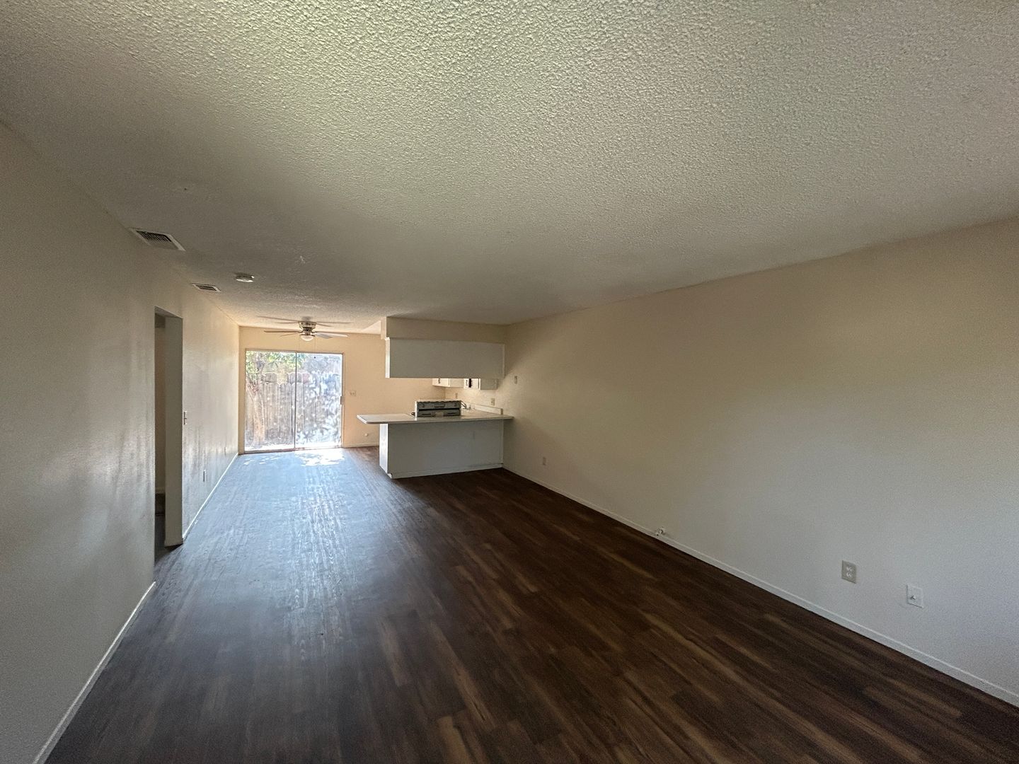 Lemoore Apartment: 93 E Hazelwood Ln Apt B