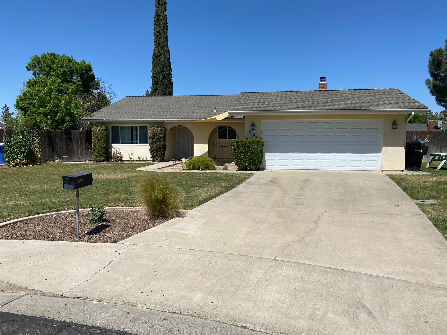 Hanford House: 2144 Beechwood Ct