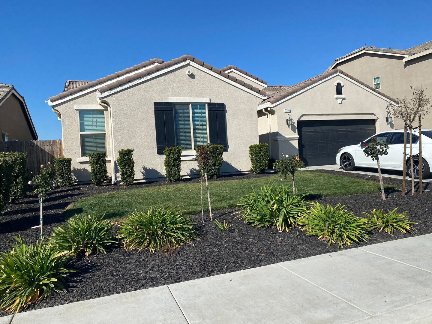 Hanford House: 3200 N Glacier Way