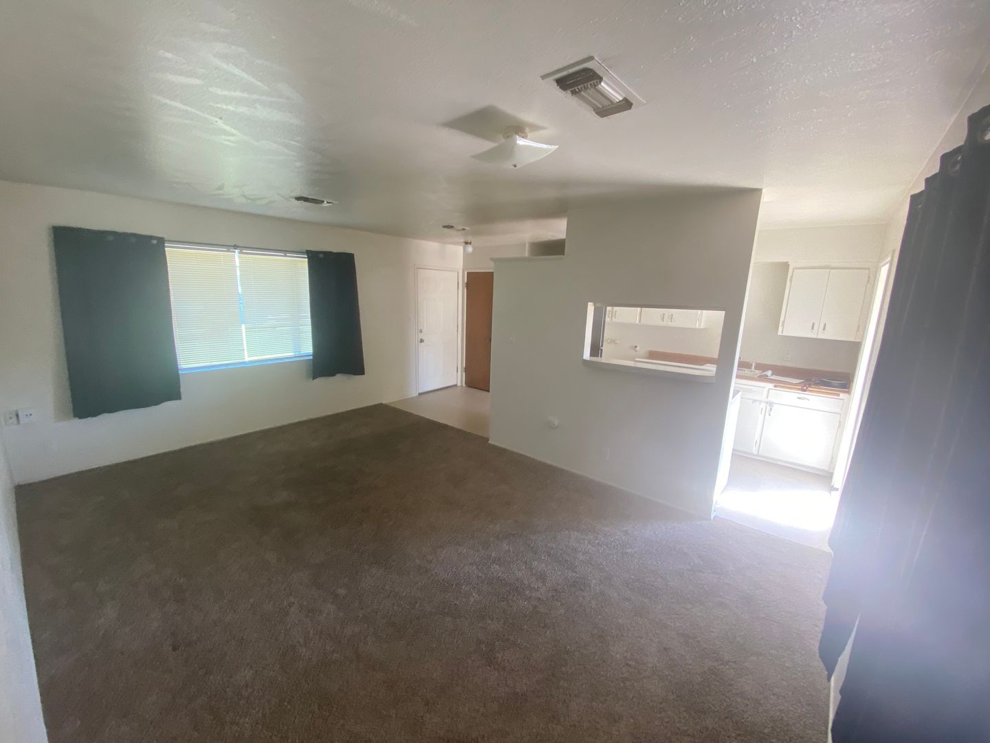 Hanford Apartment: 1424 Rodgers Rd
