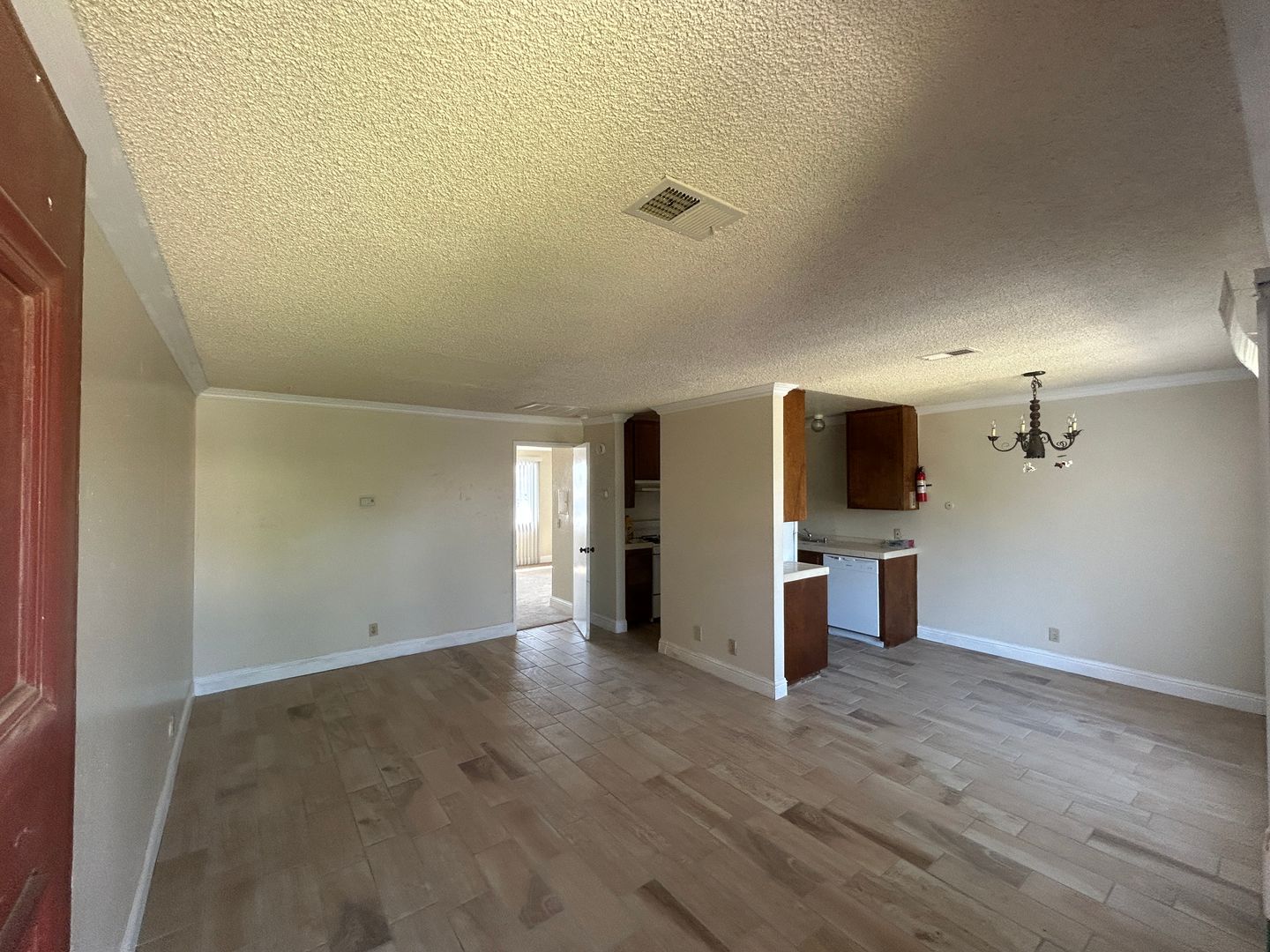 Hanford Condo: 888 Greenfield Ave Apt B