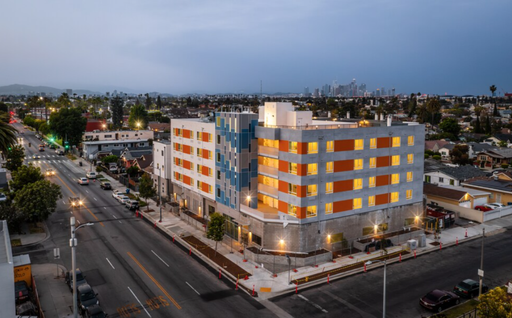 Gorgeous 1 bed/1 bath ~ Comes with Parking, Appliances, Water/Trash/Gas Included, No app fee - LA CITY SECTION 8 VOUCHER!MOVE-IN SPECIAL: 8-WEEK RENT CREDIT & $250 AMAZON GIFT CARD! – photo 1