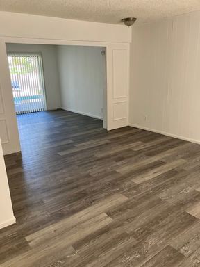 Stunning 1 Bedroom 1 Bathroom ~ Comes with Parking, Appliances, Water and Trash Included, No App Fee! – photo 1