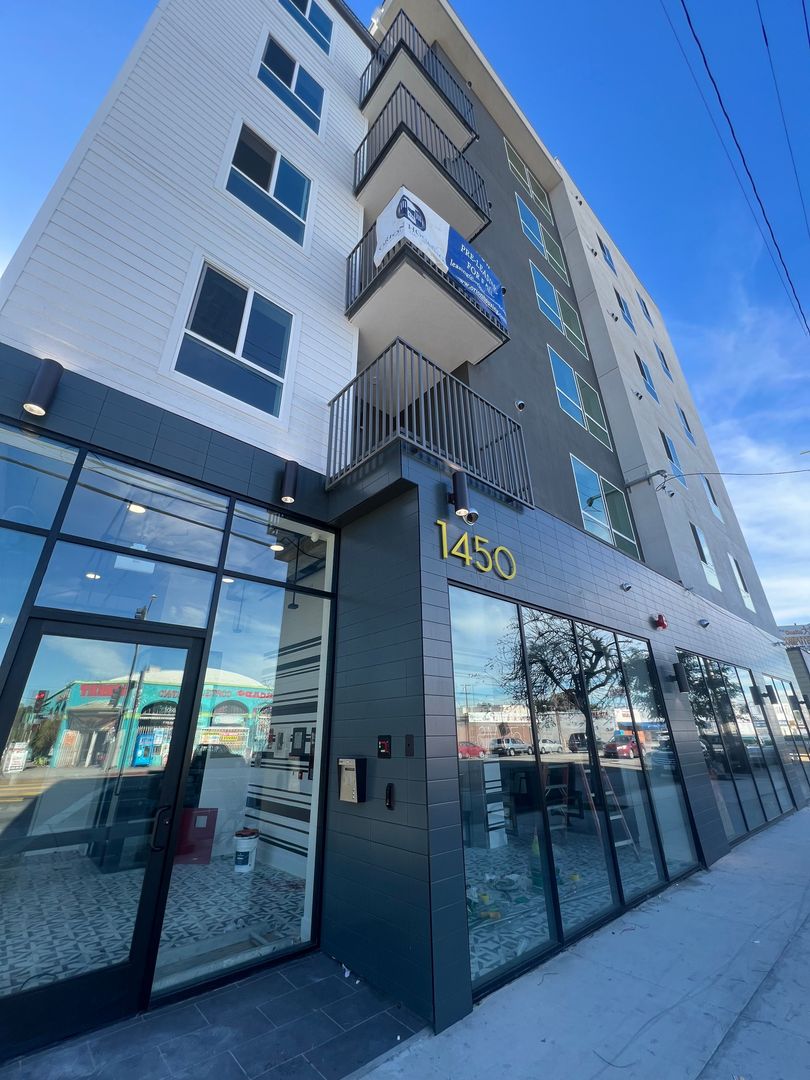 Los Angeles Apartment: 1450 W. Washington Blvd.